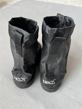 NEOS Villager Overshoes Black Waterproof Snow Boots Adult Large Winter Work